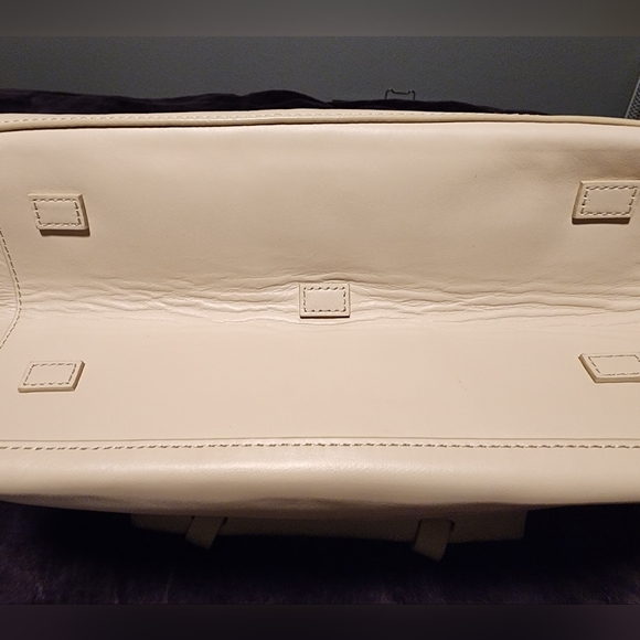 Halston Heritage Tote - Picture 13 of 17